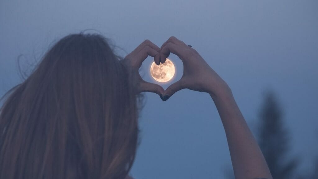 facts about moon
