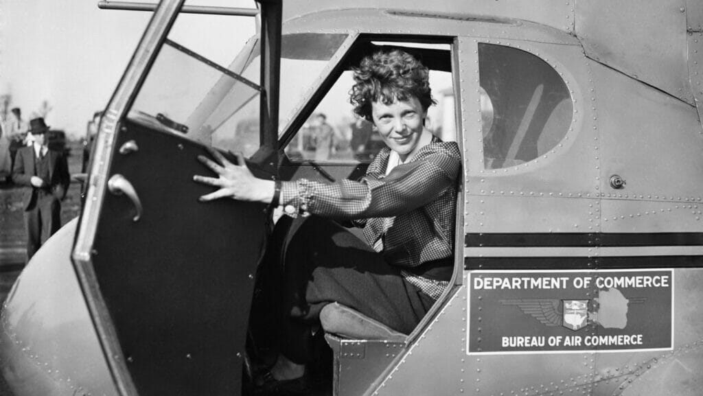 facts about Amelia Earhart